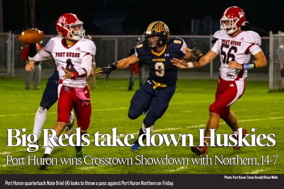 New QB, no problem for Port Huron in Crosstown Showdown victory over Port Huron Northern