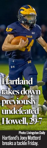 Hartland 'freak athlete' runs for 238 yards, 4 touchdowns in win over Howell 