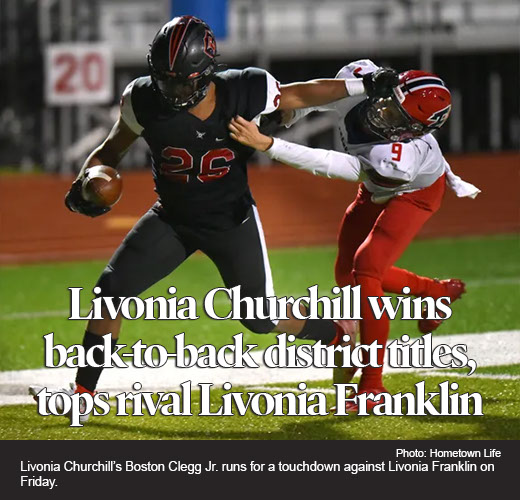 Churchill football wins back-to-back district titles, defeats rival Franklin 